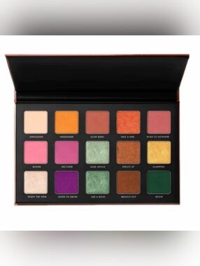 MILANI GILDED TERRA EYESHADOW PALETTE-NIB